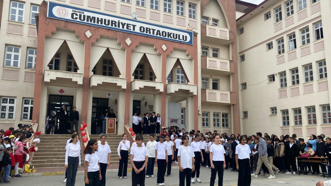 23 Nisan Ulusal Egemenlik ve Çocuk Bayramı